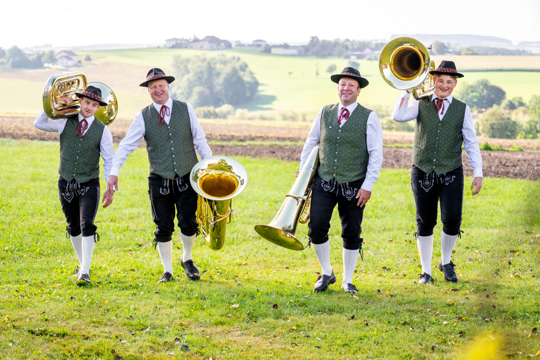 tuba02